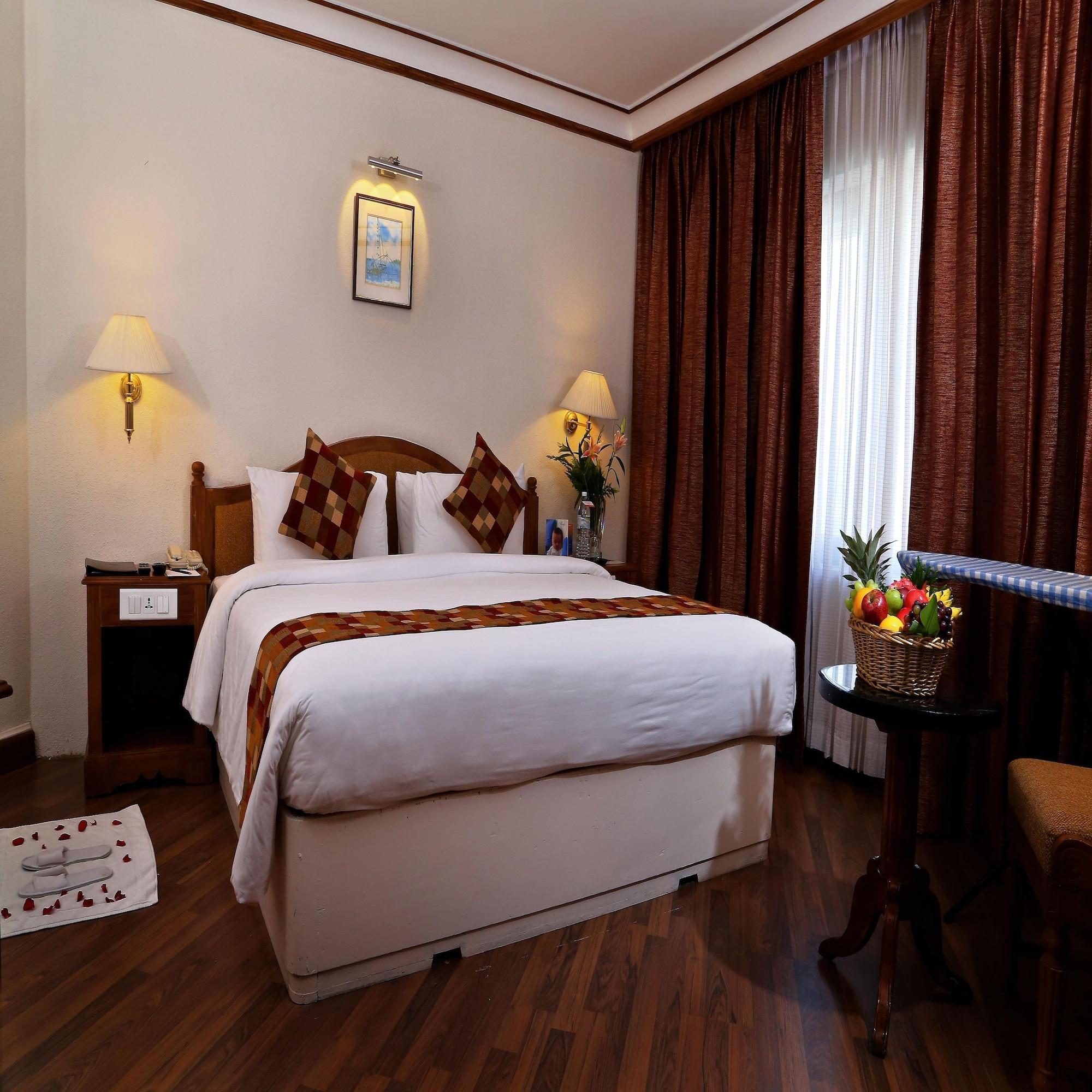 Gokulam Park Hotel Kochi Екстериор снимка