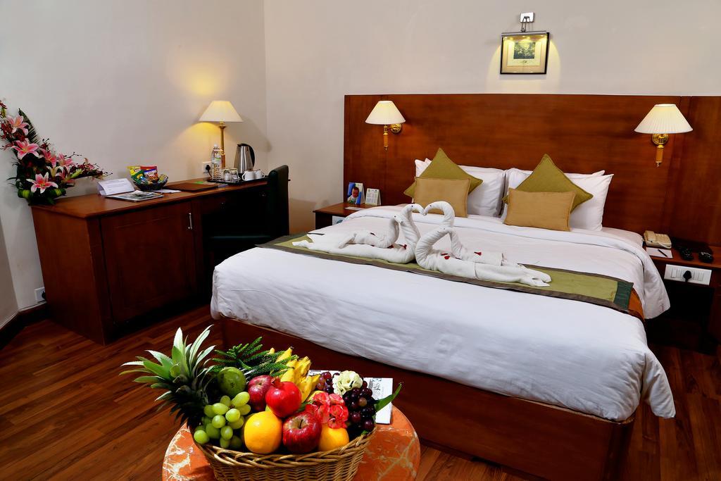 Gokulam Park Hotel Kochi Стая снимка