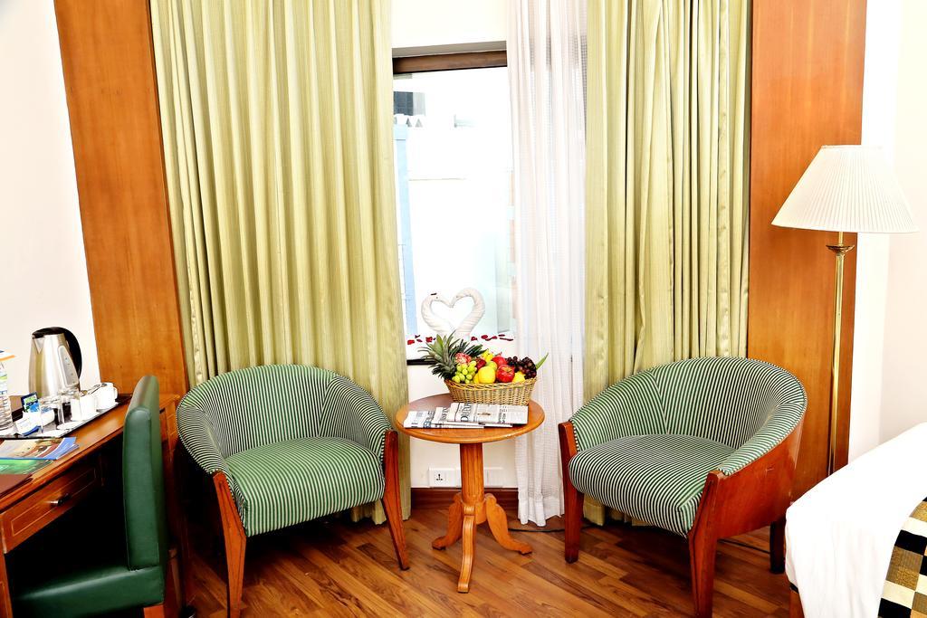 Gokulam Park Hotel Kochi Стая снимка