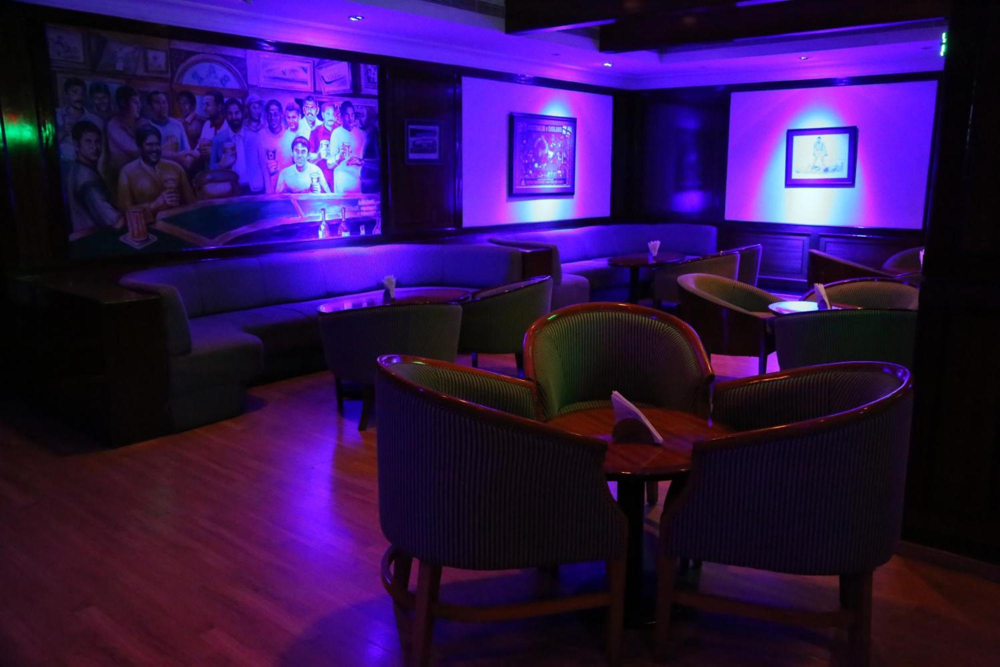 Gokulam Park Hotel Kochi Екстериор снимка