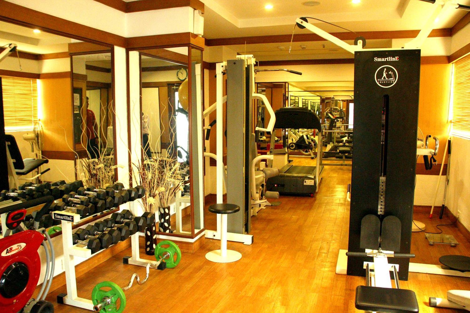 Gokulam Park Hotel Kochi Екстериор снимка