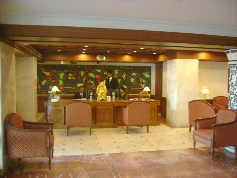 Gokulam Park Hotel Kochi Екстериор снимка